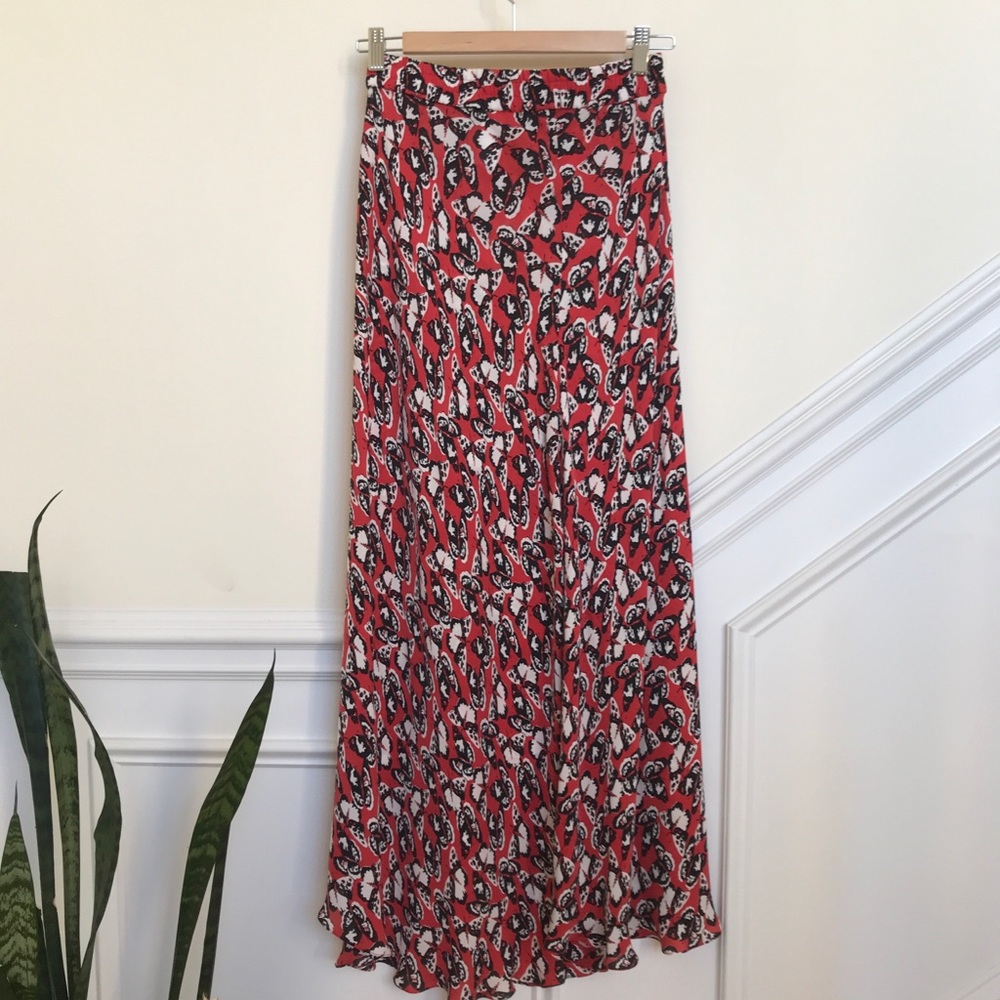Tucker NYC The Maxi Silk Skirt with Butterfly Patterns in XS (Red, White, Black)